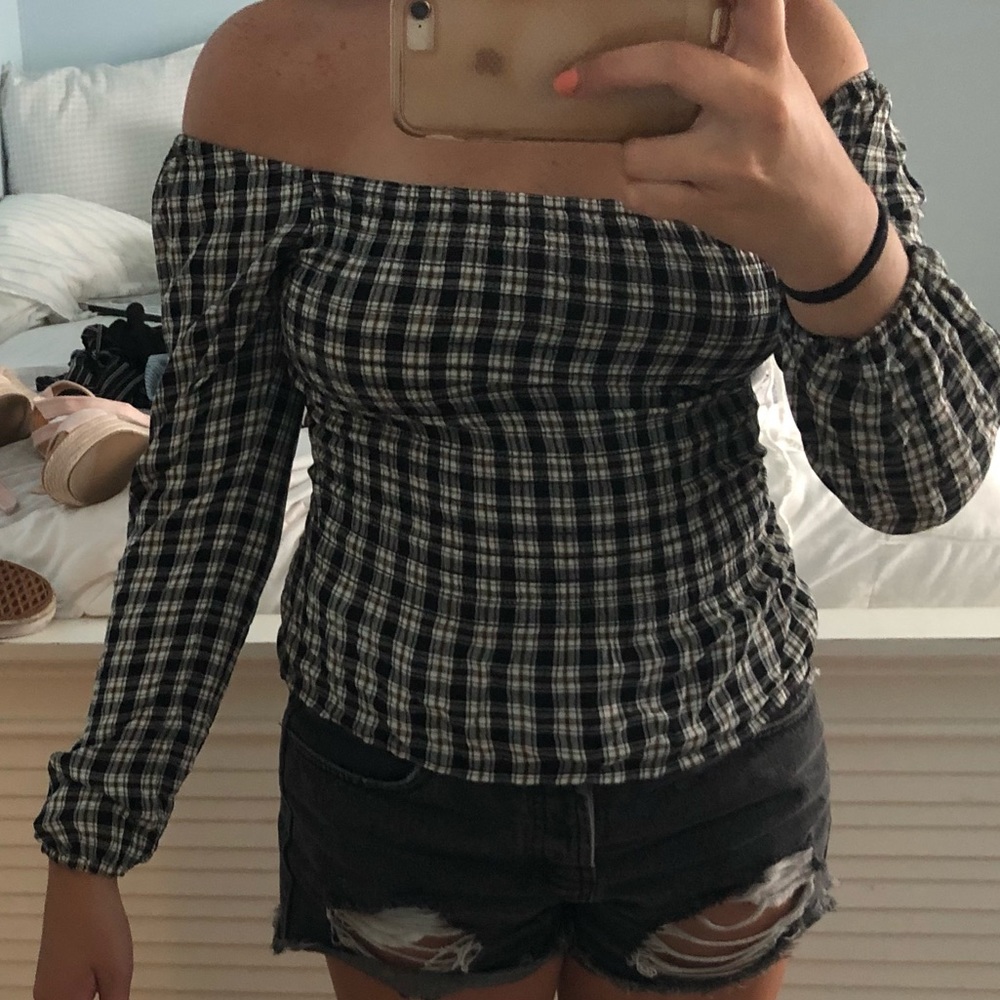 strapless top